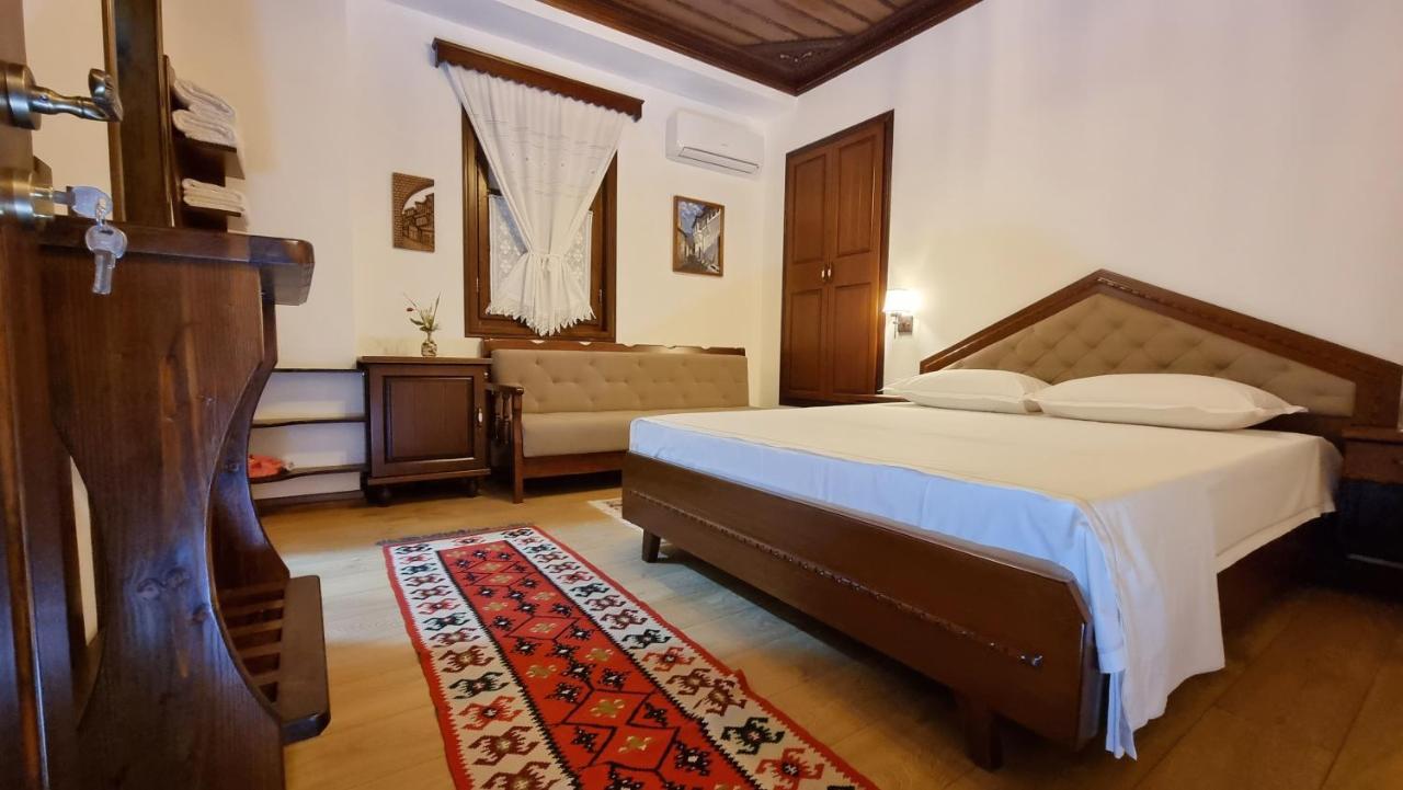 Master Hotel Berat Extérieur photo